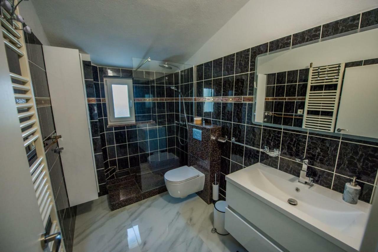 Villa Vida Zmijavci Luaran gambar